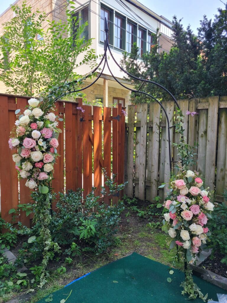 Back-Yard Wedding Flowers - Florist Atropa Belladonna Montreal Ceremony Arch flowers that make an impact, whether your wedding is an intimate back yard celebration or the whole 9 yards.